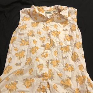 3 for $10 💋 Floral shirt